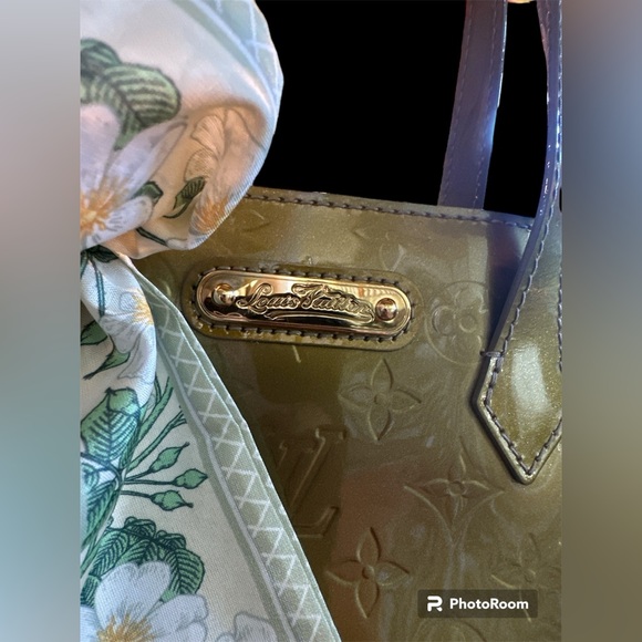 LOUIS VUITTON Green Vernis bag! Like new! - Picture 3 of 10